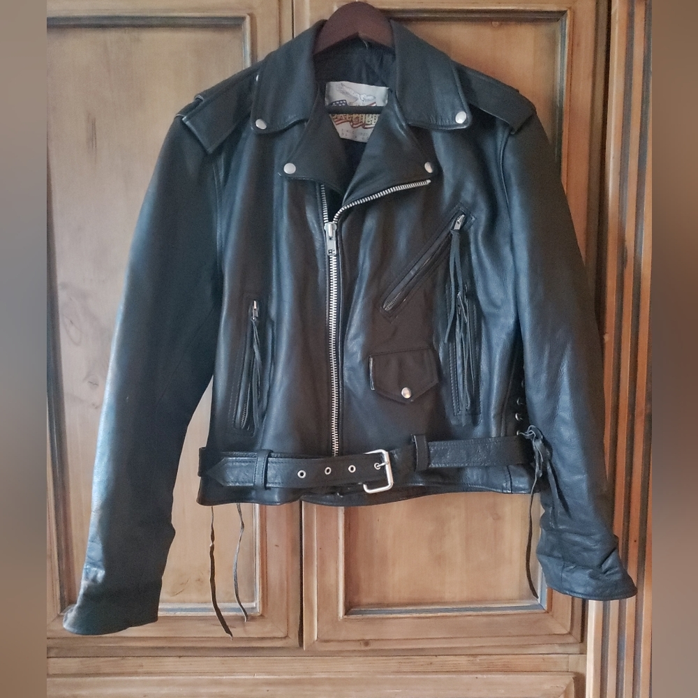Vintage EXCELLED USA Black Leather Mans Motorcycle Jacket, 46 Regular Unisex